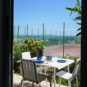 apt-le-soleil-bleu-hyerois.aixenprovencehotels.org/