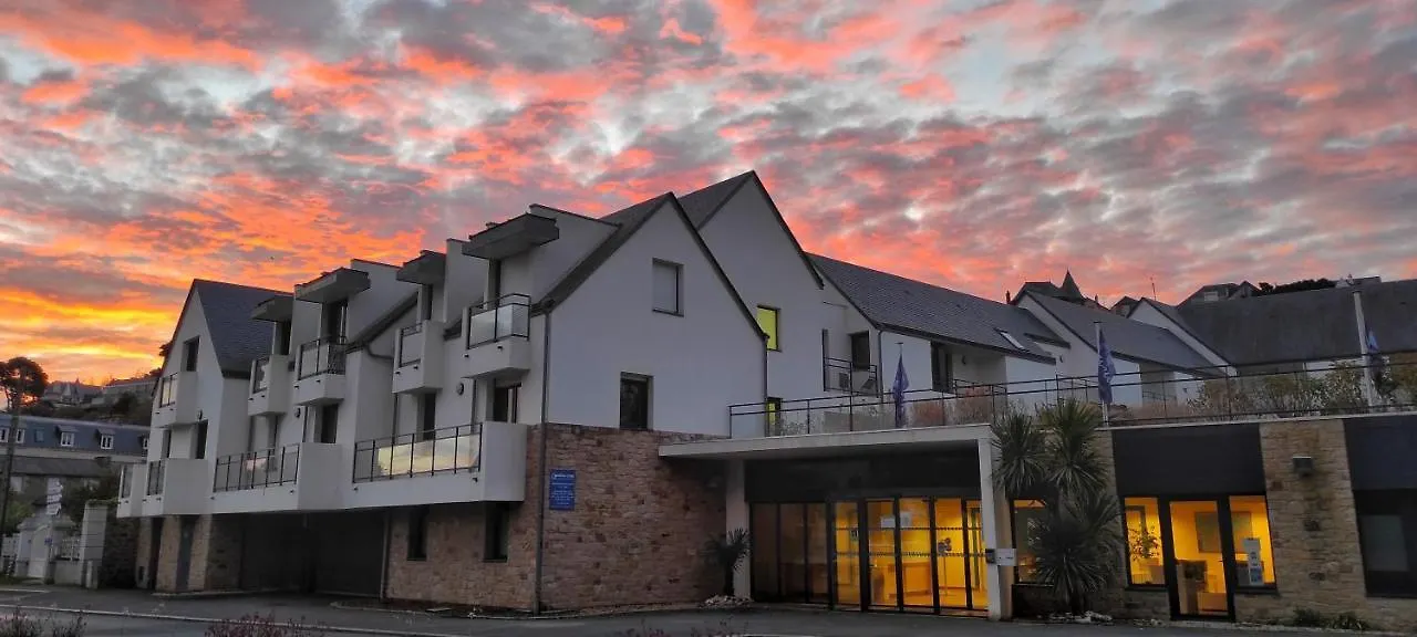 Goelia Les 7 Iles Aparthotel Perros-Guirec 3*,